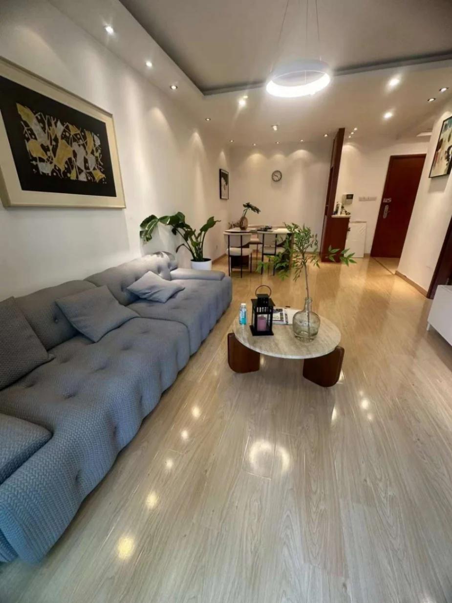 Xujiahui, Well-decorated studio apartment, South-facing