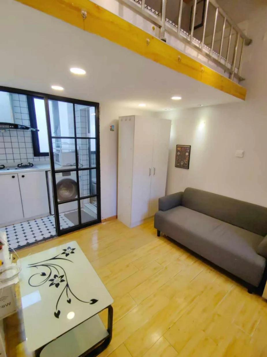 Nanjing West Road, Loft, 1 bedroom, Lines 2/12/13