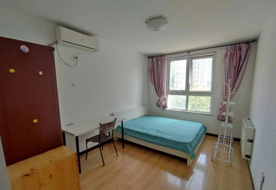Wudaokou, East-facing Large room, 4brs 2bts, Share house