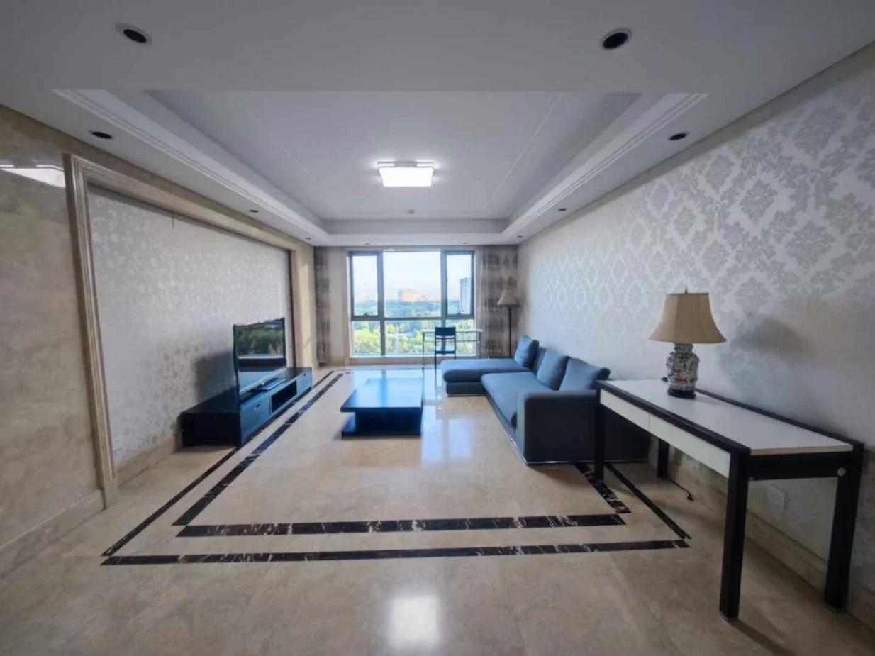 Wangjing, Spacious 2brs, 2bts, 156㎡