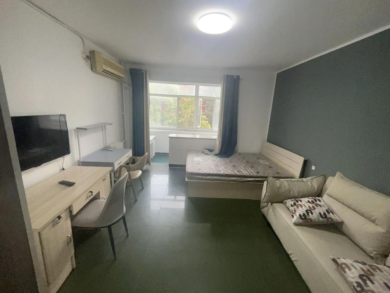 Shuangjing, Newly Renovated 2brs, North-South facing