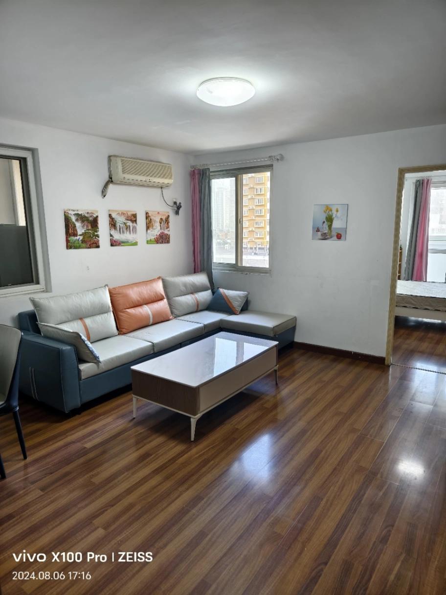 Shuangjing, Studio, 1 living room, South-facing