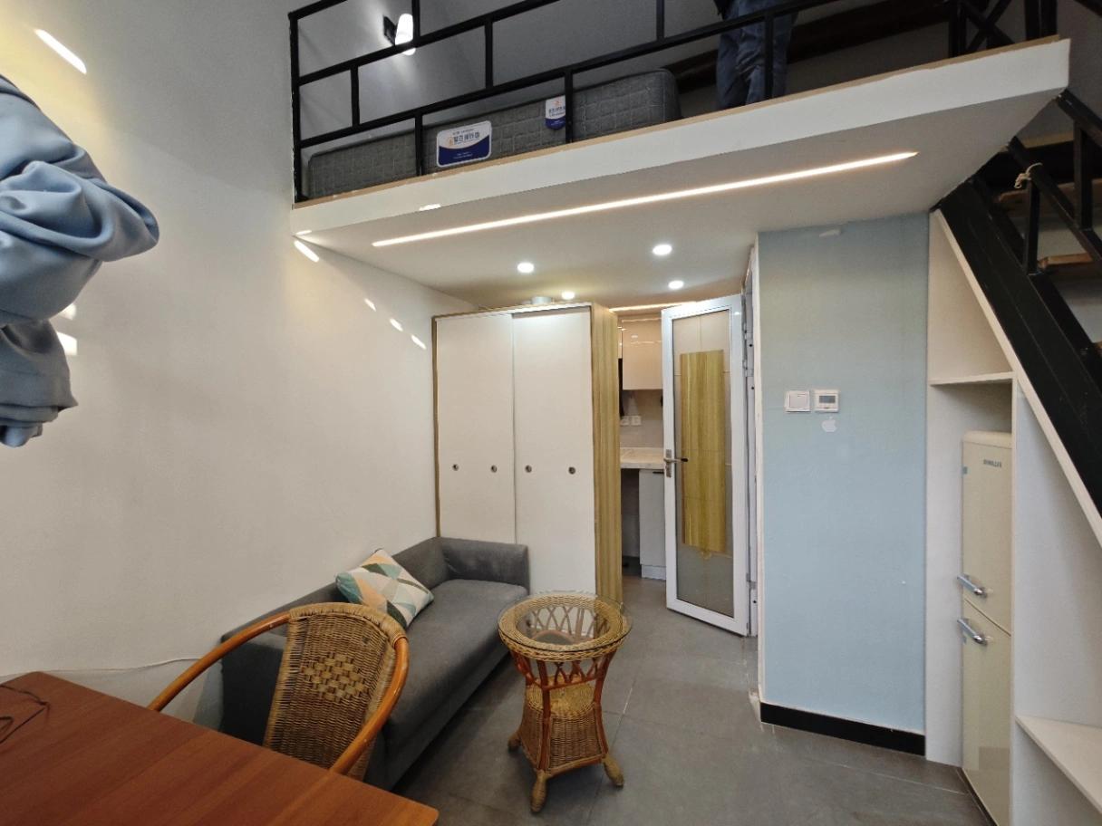 Xisi, 27 Beifang, Guangming Hutong, Detached House, South-Facing Loft