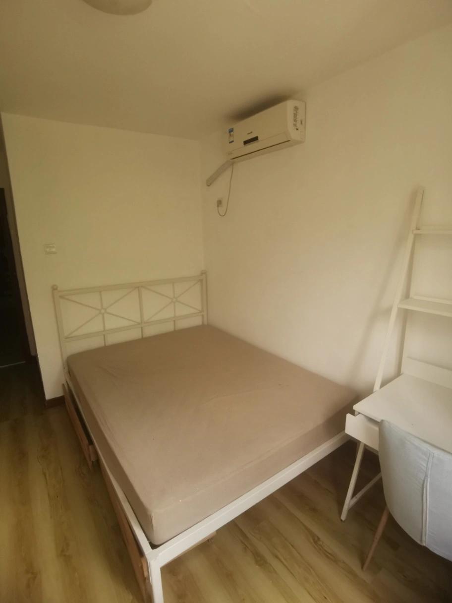 Huilongguan, Longyue 2nd, Secondary Bedroom, Cozy Decorated, Fully Furnished, Shared House