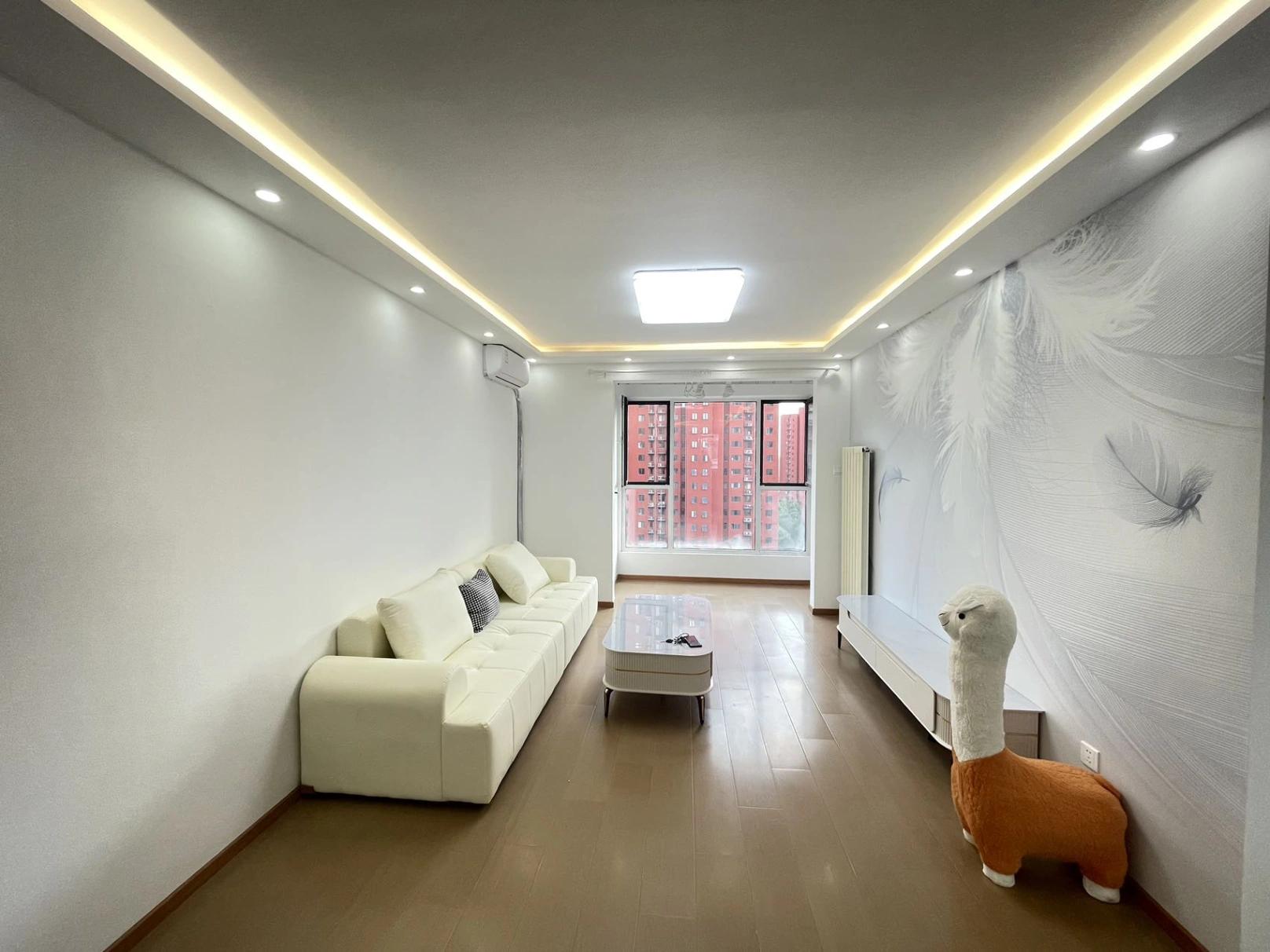 Baiziwan, GuanYue XinYuan, 2 Bds, North-South facing, High Floor