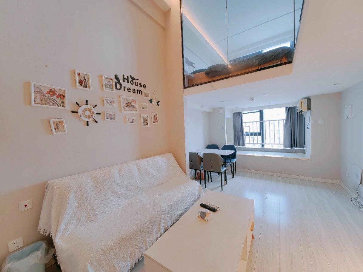 Changyang, Zhong Central City, 1bd,  loft