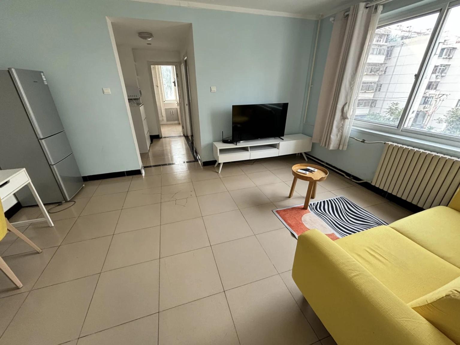 CAFA, Zhonghuan South Road No. 11, 2 Bds, 6th floor, Fully Furnished