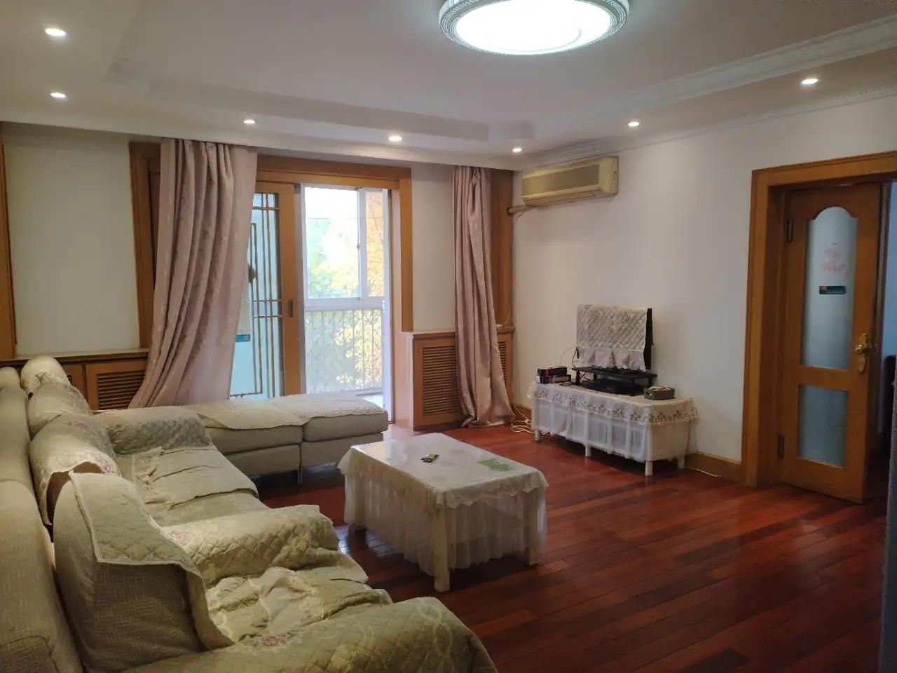 Sanlitun, Xingfu Ercun, 4brs,  Fully-Furnished