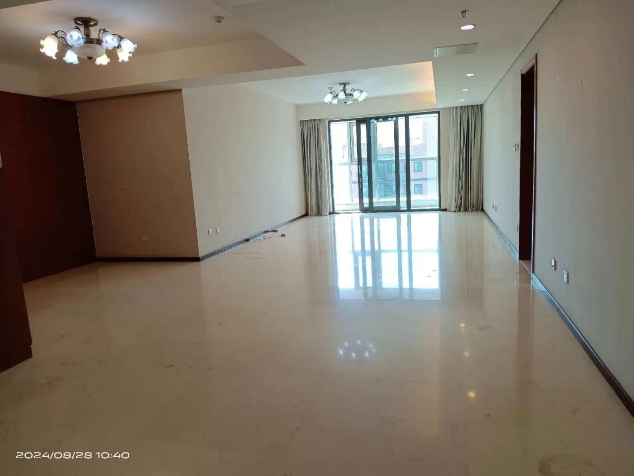 Liangmaqiao, Huayuan Jiuduhui, 3bds, Spacious