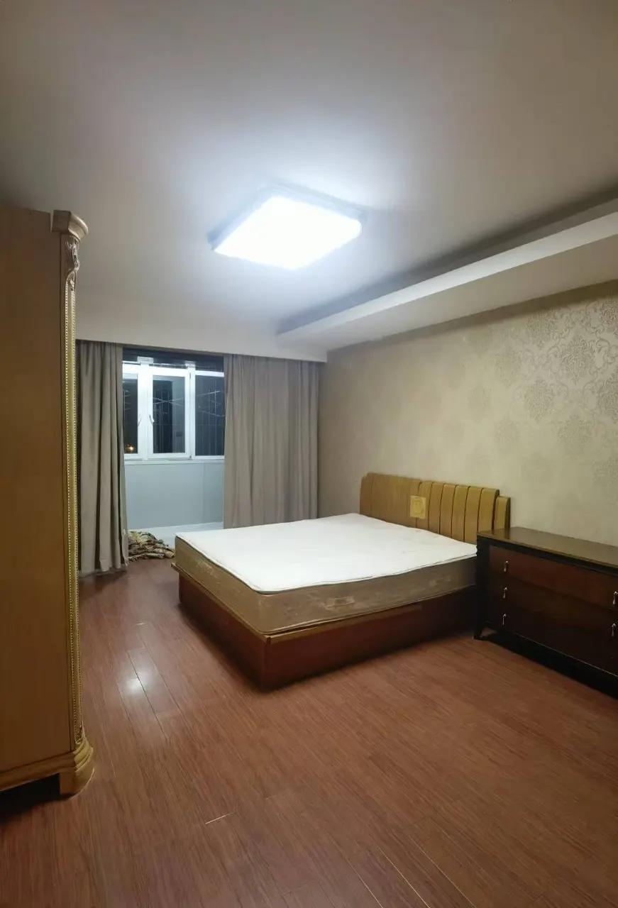 Wangjing, Zhonghuan South Road, 2bds, Well-decorated