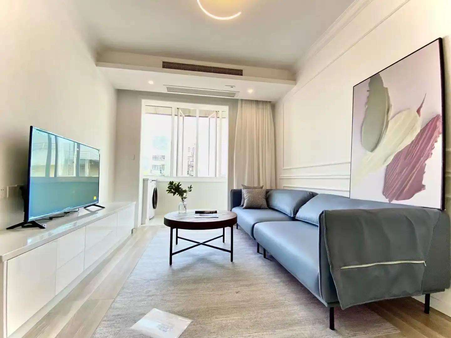 Nangjing West Road, 1bd, Spacious