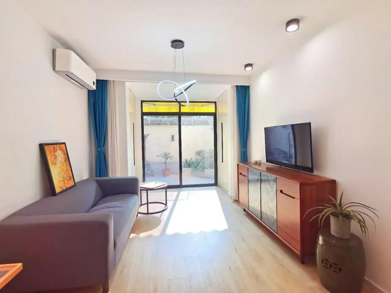 Jiangsu Road, 1bd, Well-decorated
