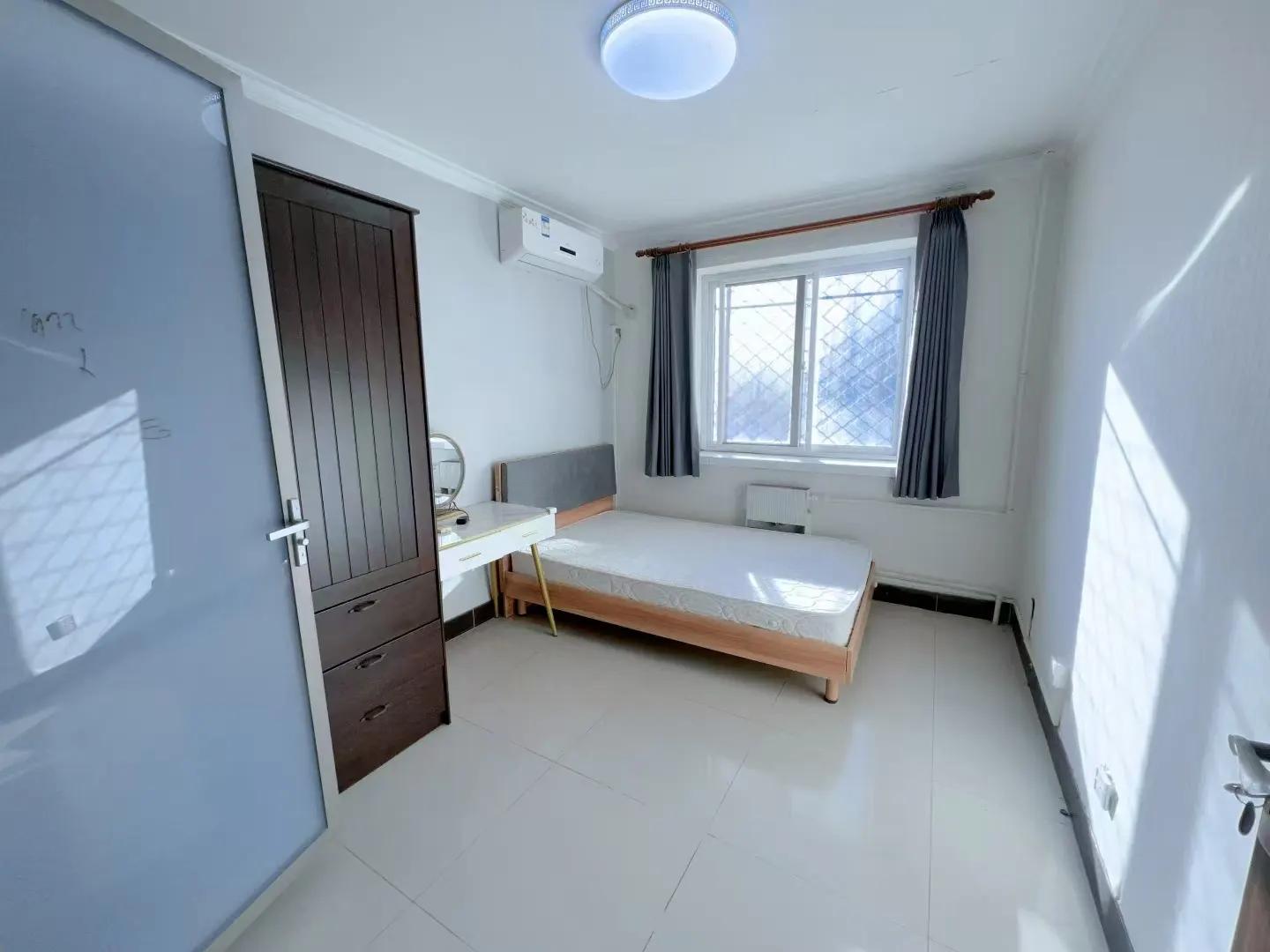 Liudaokou, Erlizhuang, 1bd, South-facing