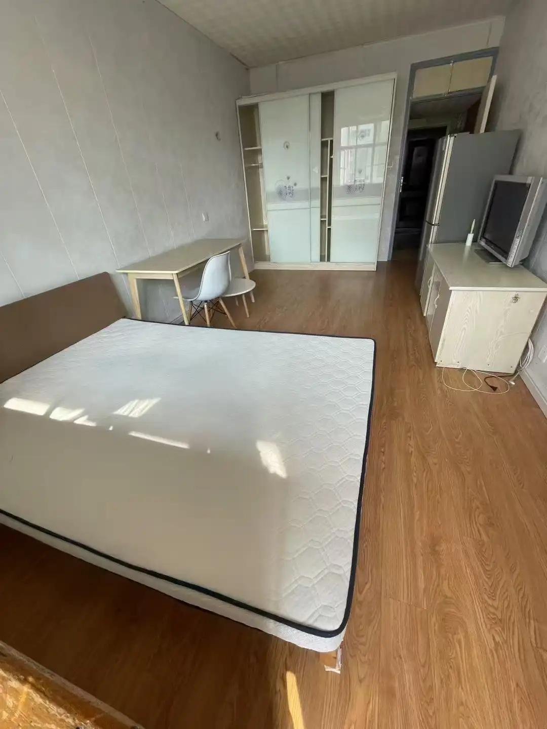 Yan'an West Road, Yanxi Community, 1bd, Wooden Floor