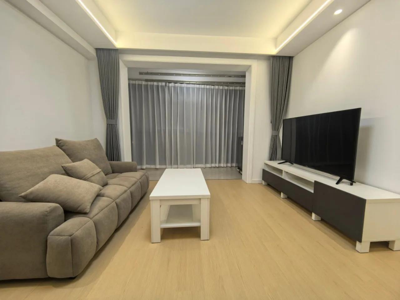 Weininglu, Tianshan Star City, 2bds, South-facing