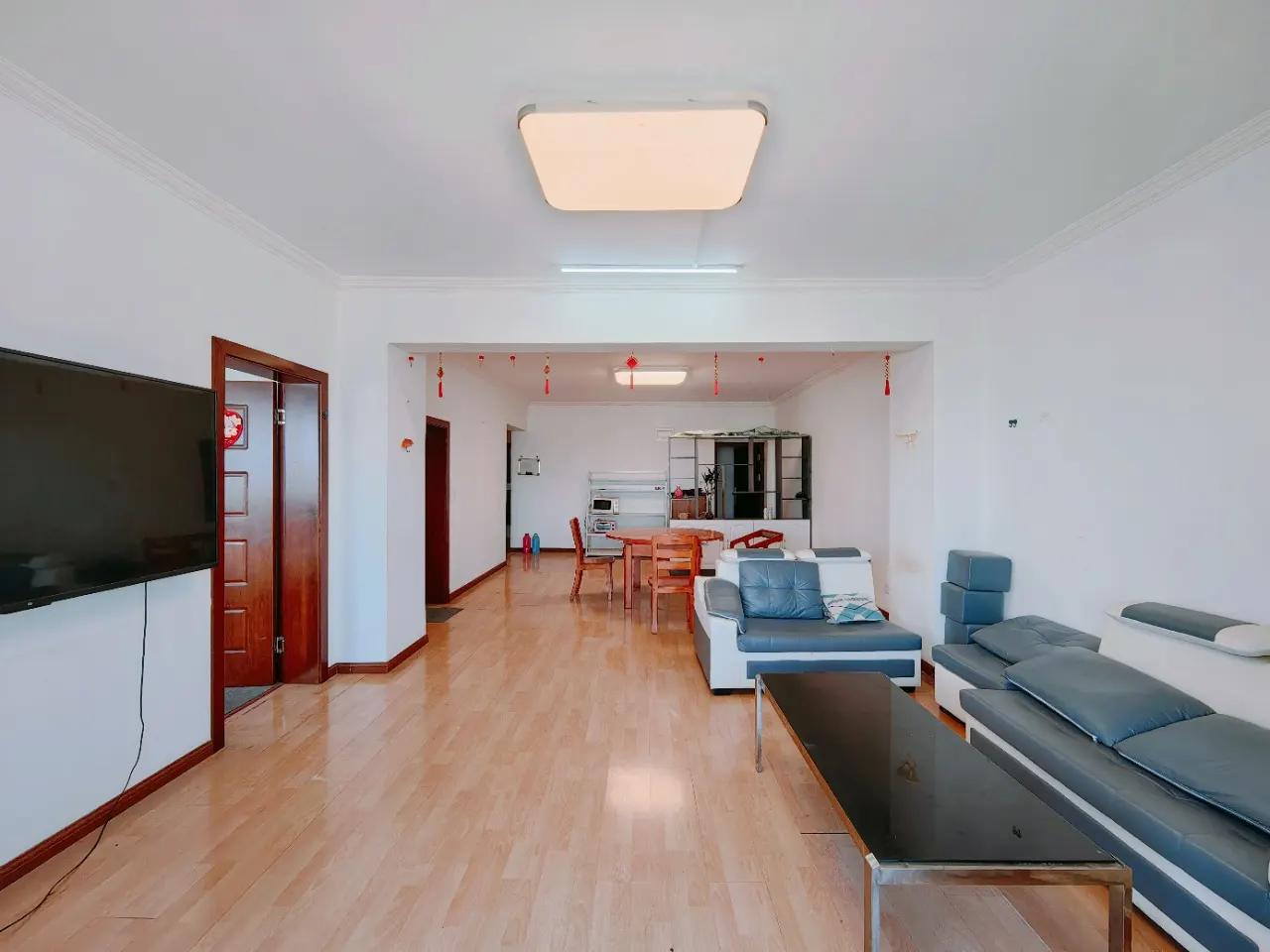 Jiashan Road, Ziyuan Building, 3bds