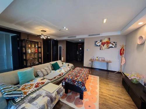 Sanlitun, Yisheng Pavilion, 1bd