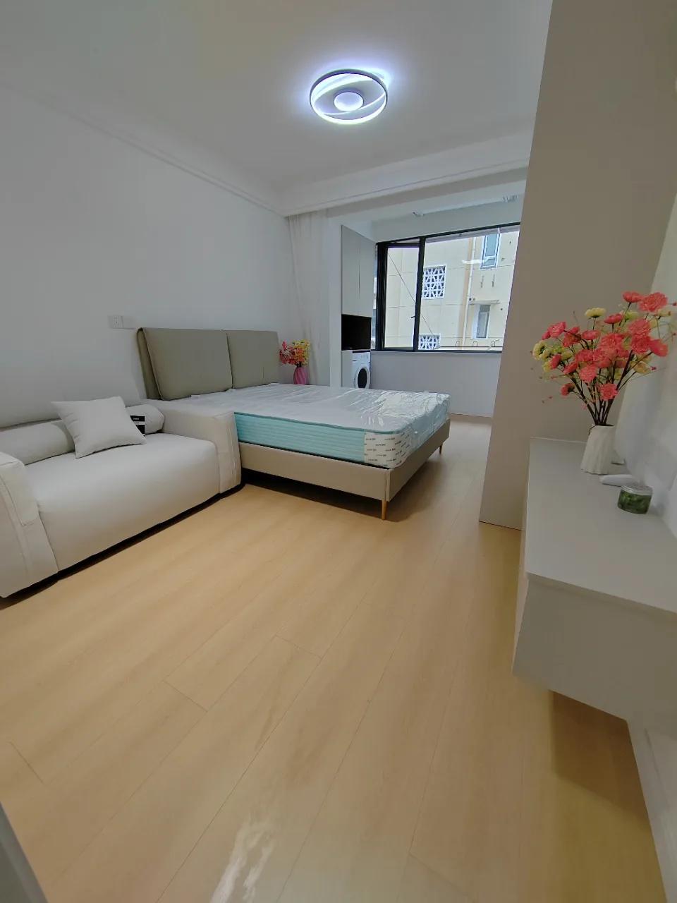 Jiangsu Road, Lane 318 Changningzhi Road, 2brs