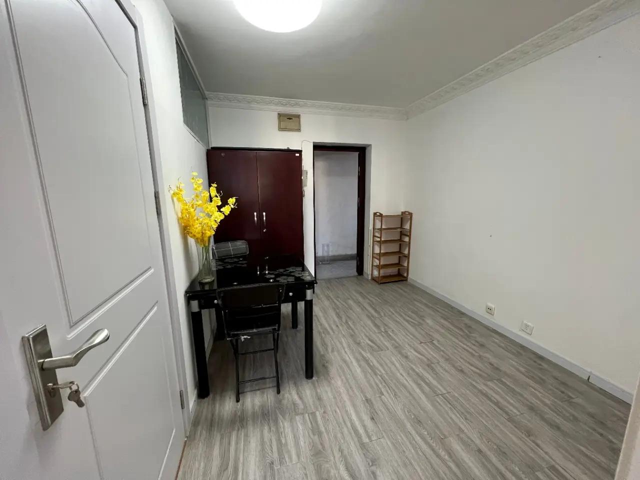 Zhongshan Park, Nantian Building, 3bds