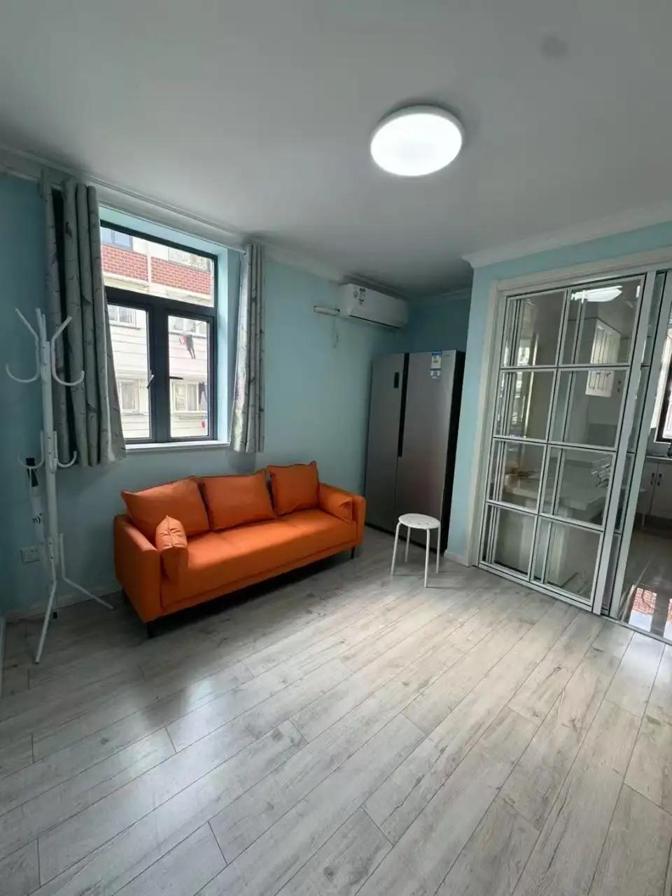 Loushanguan Road, Tianshan Ercun, 1bd