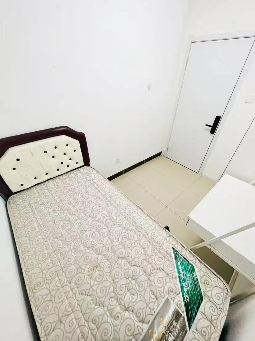Shuangjing, Baihuan Jiayuan, Share house