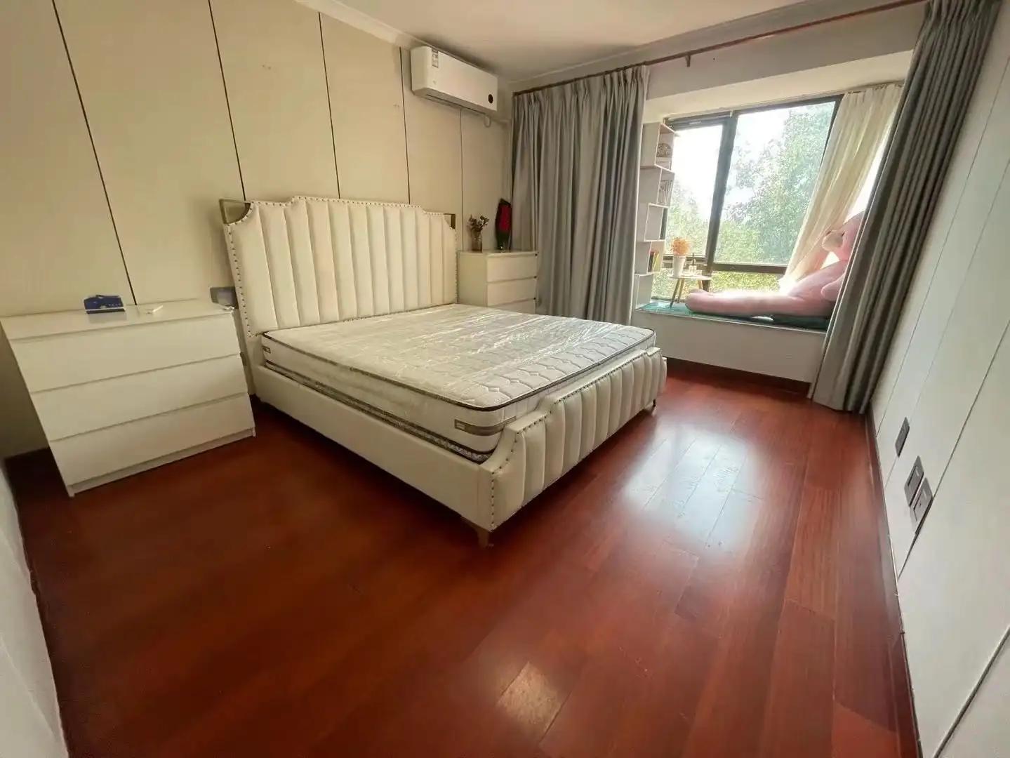 Dawanglu, Zhujiang Dijing Block D, Share house