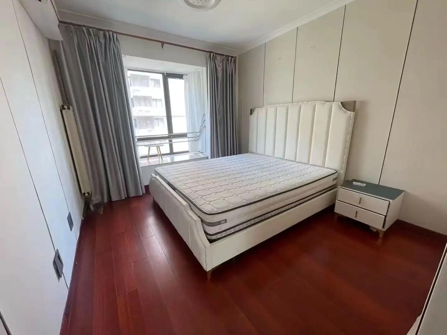 Dawanglu, Zhujiang Dijing Block D, Share house