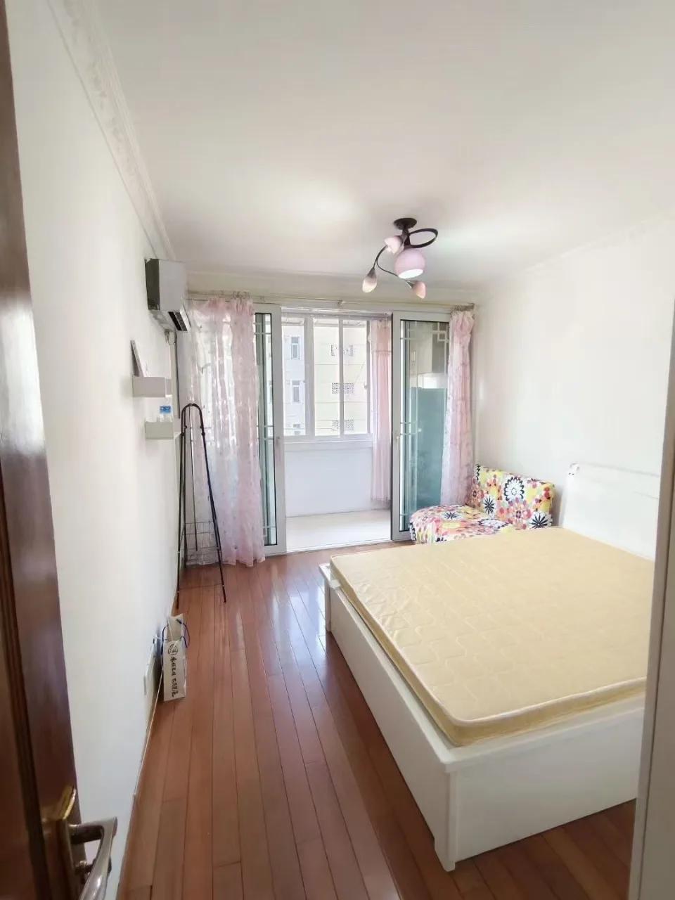 Loushanguan Road, Youyi Community, 1bd
