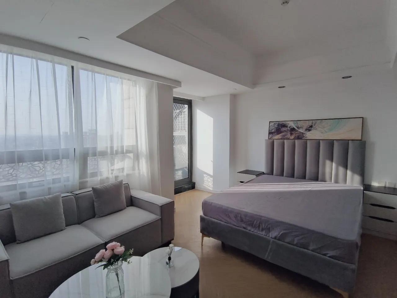 Shuicheng Road, Grand Mercure Hongqiao, 1bd