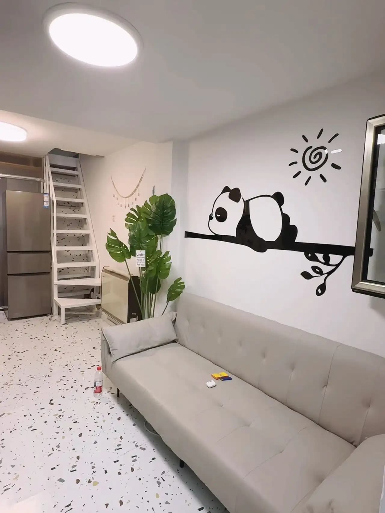 Gulou Street, Jingtu Hutong No.22, 1bd