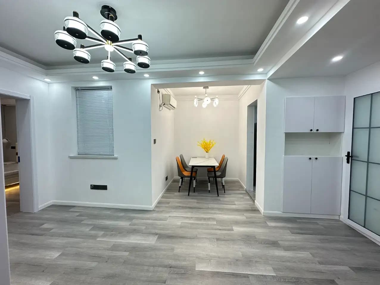 Shuicheng Road, Changhong Apartment, 3bds