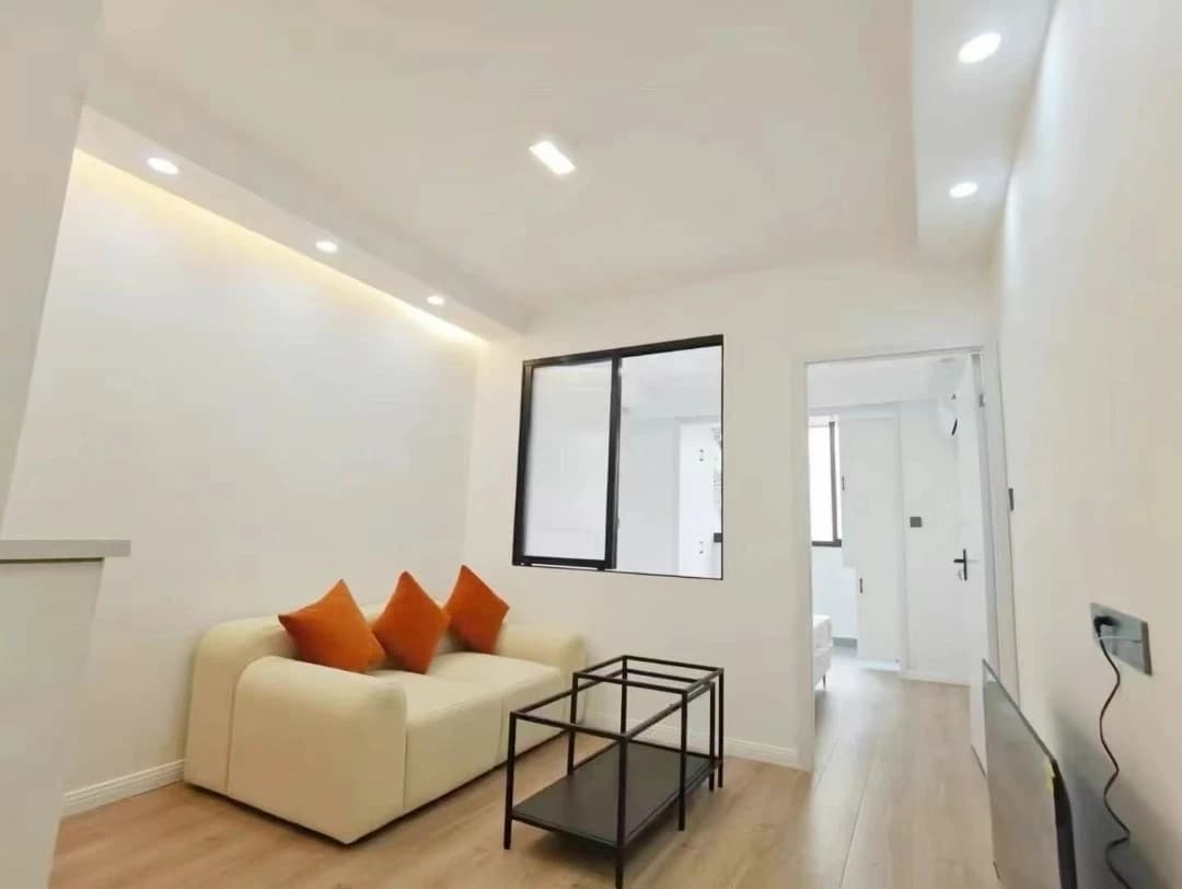 Loushanguan, No.720 Zunyi Road, 2bds