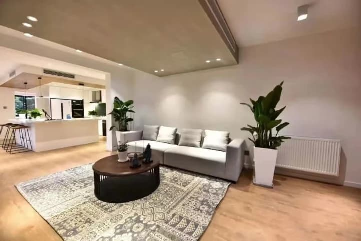 Hengshan Road, Zigu Apartment, 3bds