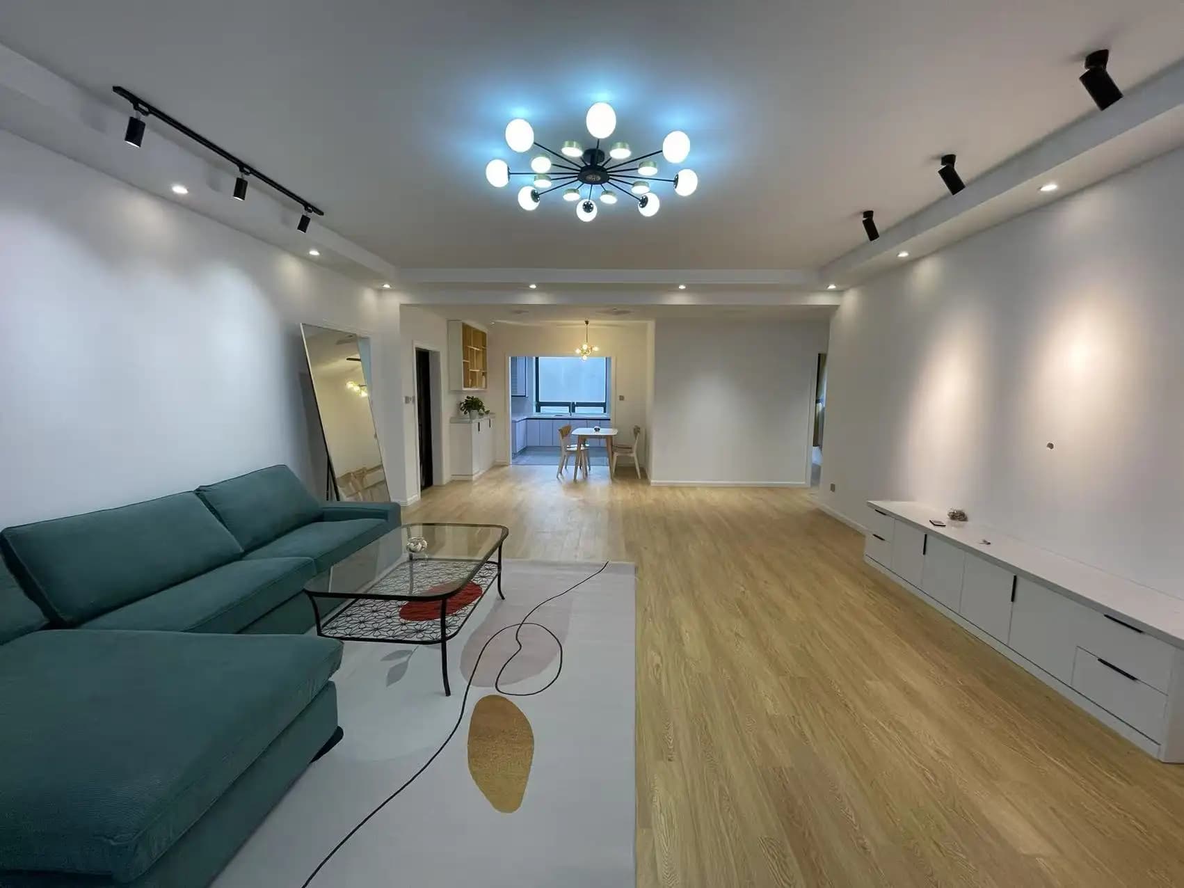 Yishan Road, Xuanyu Garden, 2bds