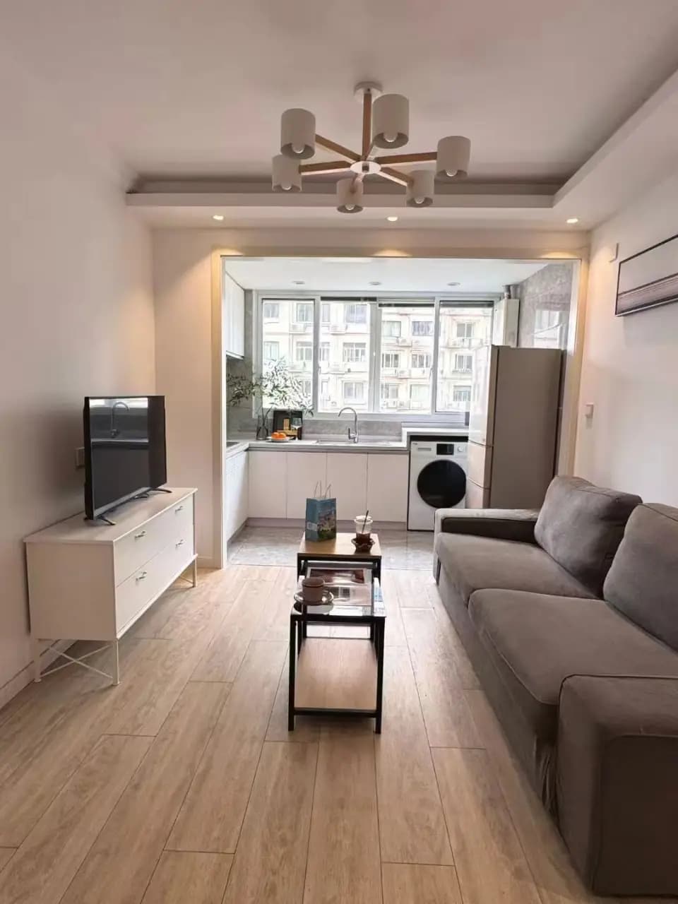 Zhongshan Park, Home Appliance Building, 1bd