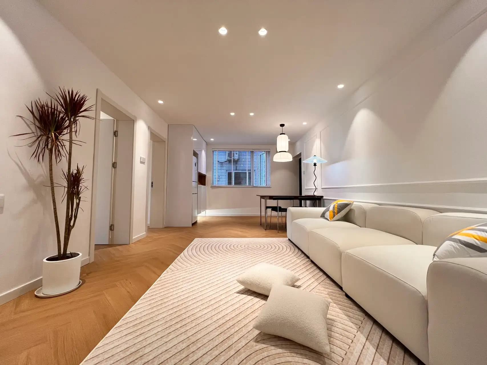 Yan'an West Road, Hongqiao Xiangrikui Apartment, 3bds
