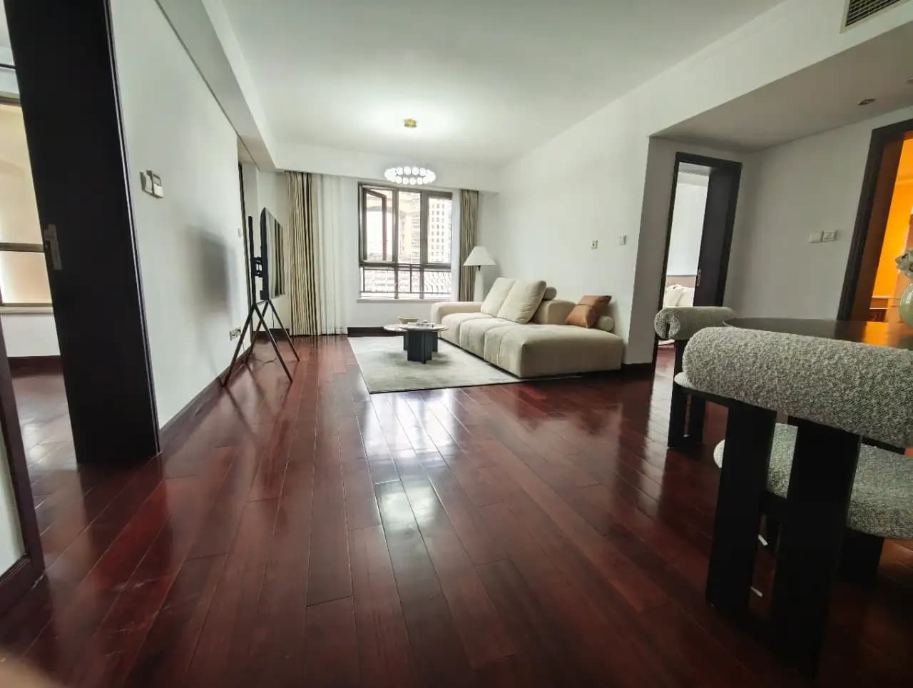 Hongbaoshi Road, Yucui Haoting, 1bd