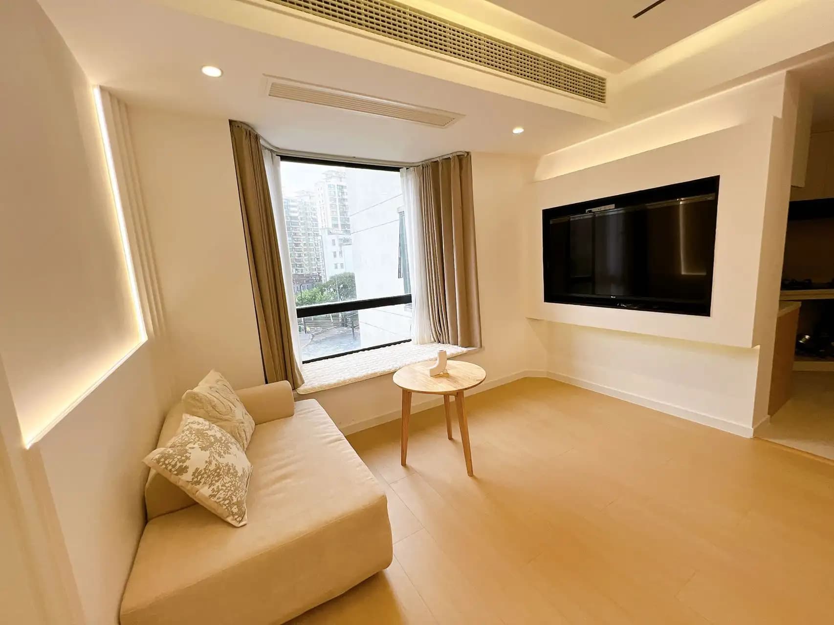Loushanguan Road, Spring Garden, 1bd