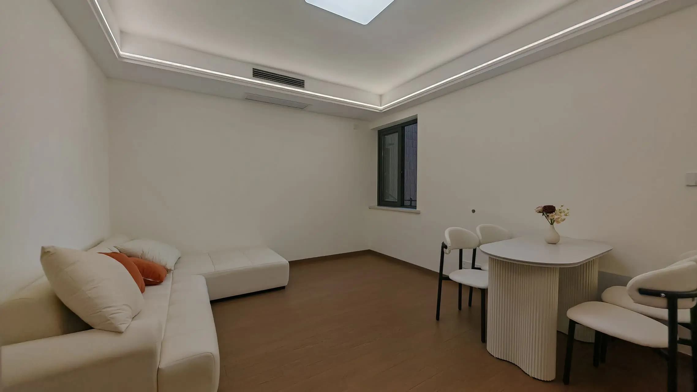 Caoyang Road, Dongyuan Building, 2bds