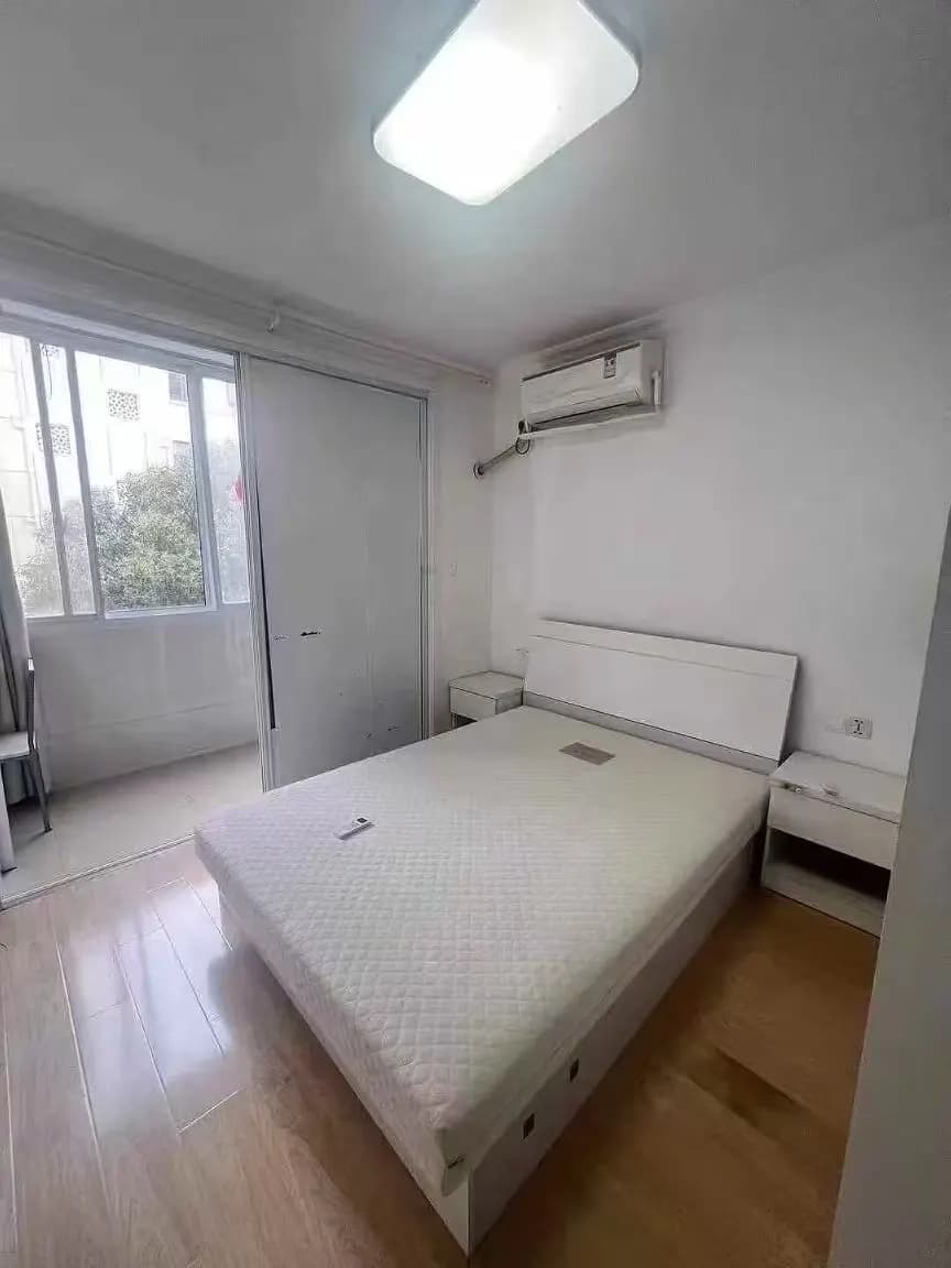 Hongqiao Road, Hongyi Residential Area, 1bd