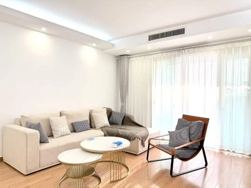 Yili Road, Royal Garden, 3bds
