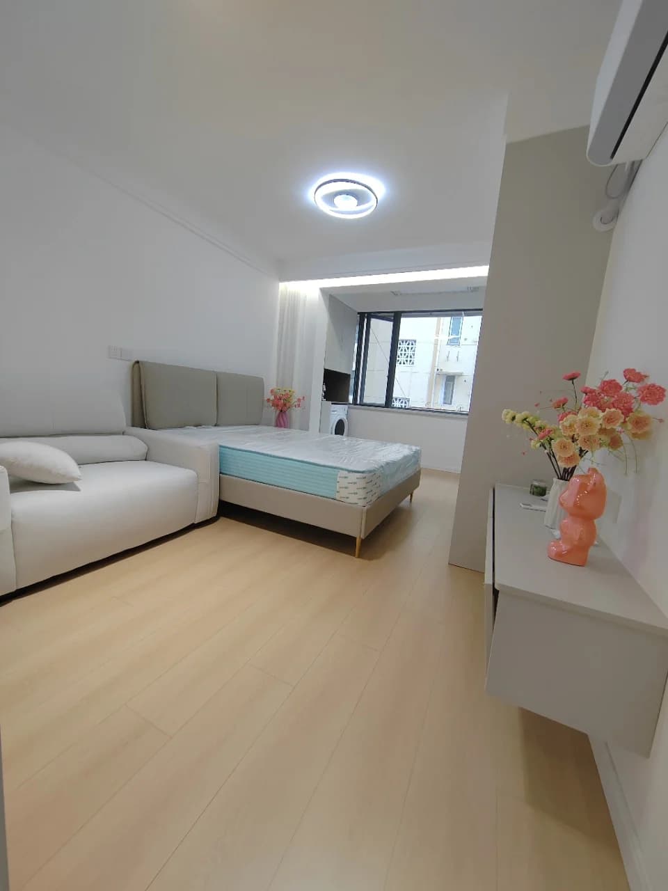 Jiangsu Road, Lane 318 Changningzhi Road, 2bds