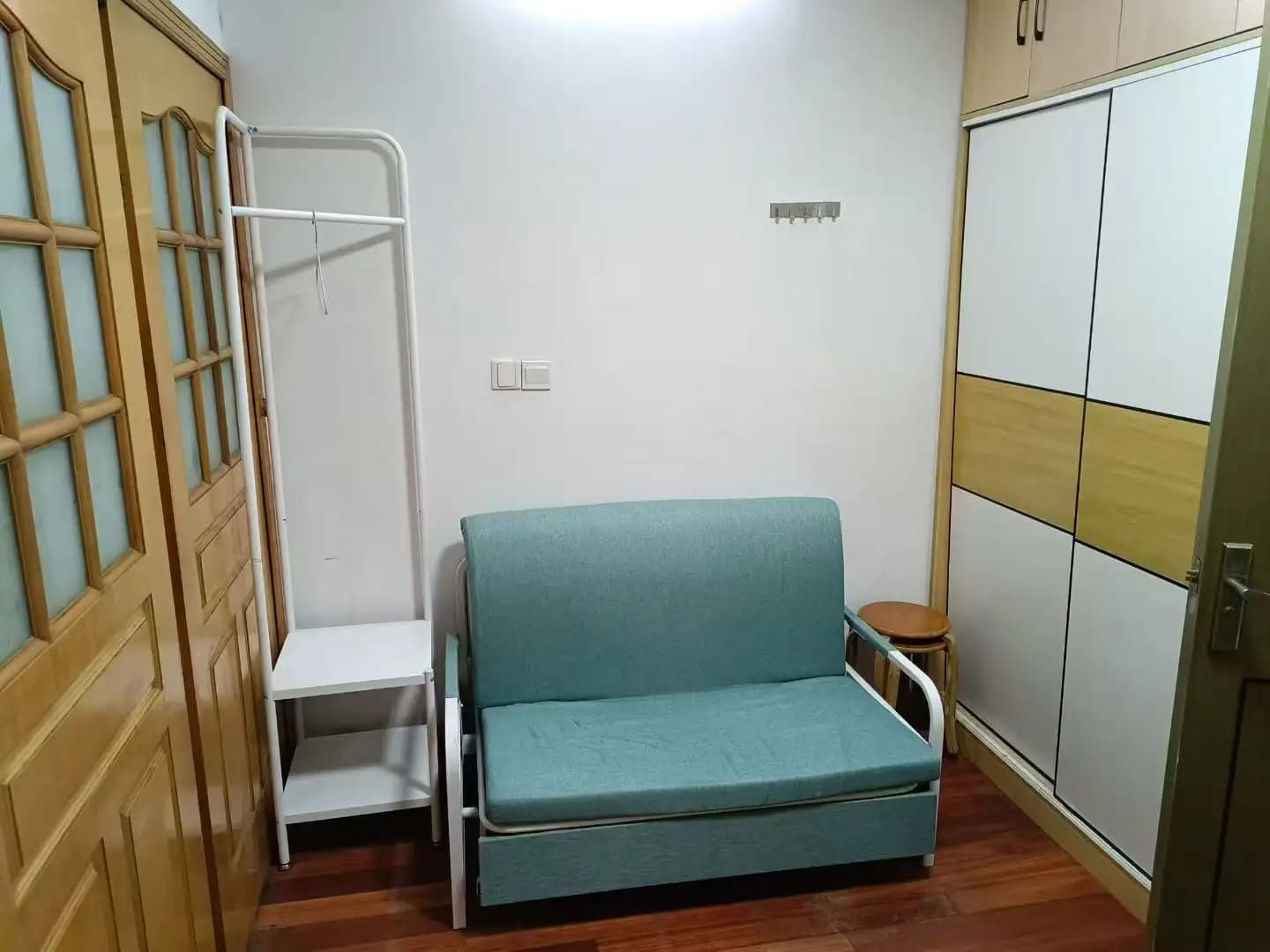 Shuicheng Road, Xianyi Community, 1bd