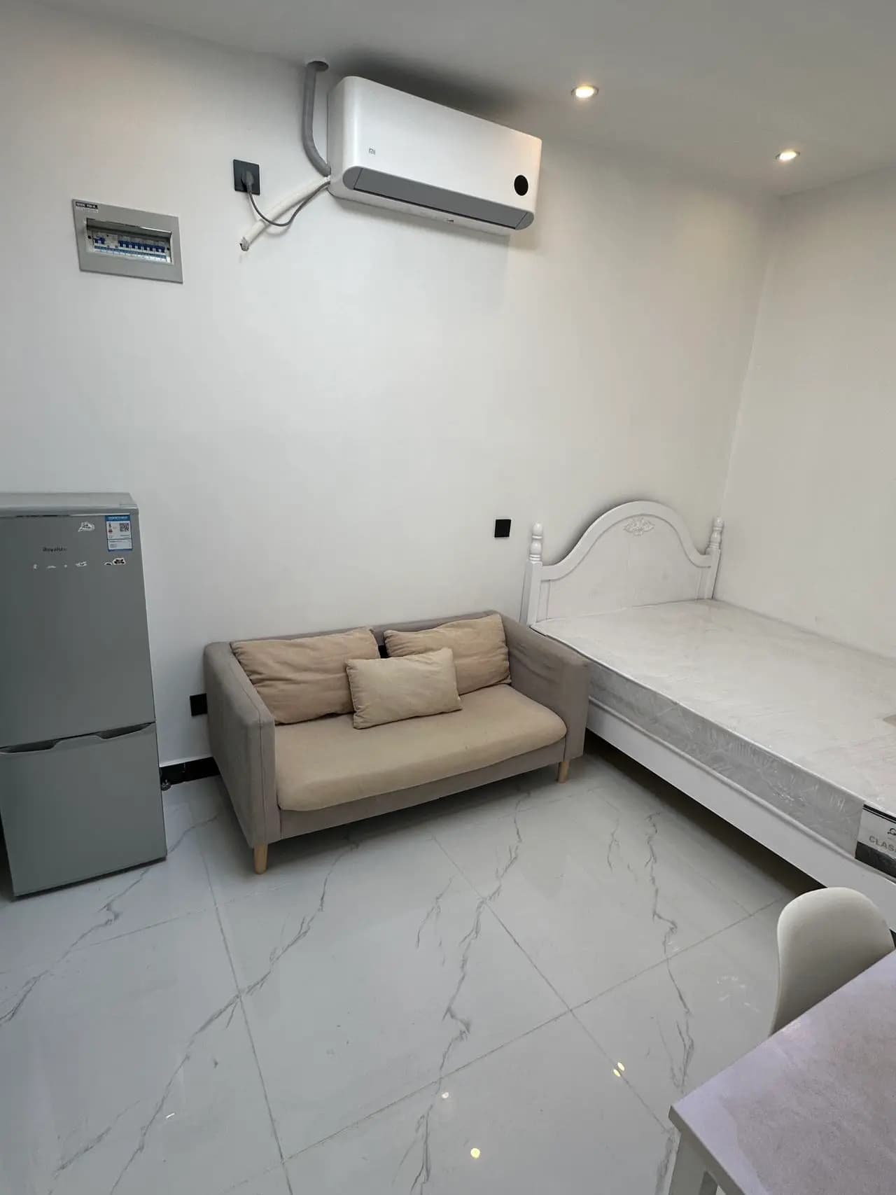 Gulou Street, Guowang Xixiang Hutong, 1bd