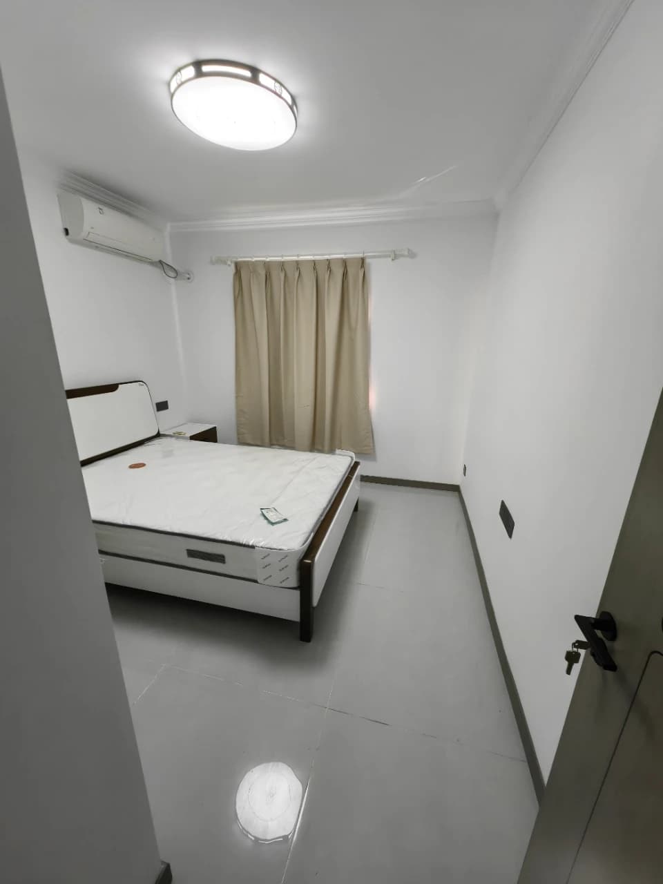 Caoyang Road, Luyi Community, 3bds