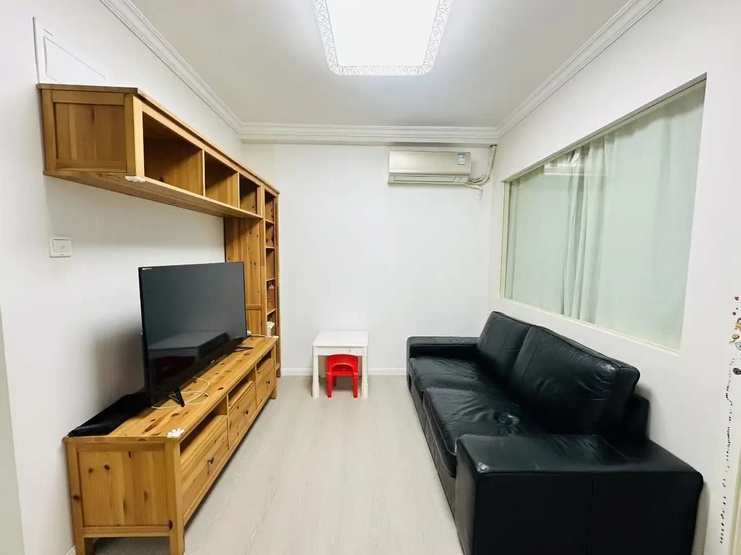 Yan'an West Road, Youlian Building, 2bds
