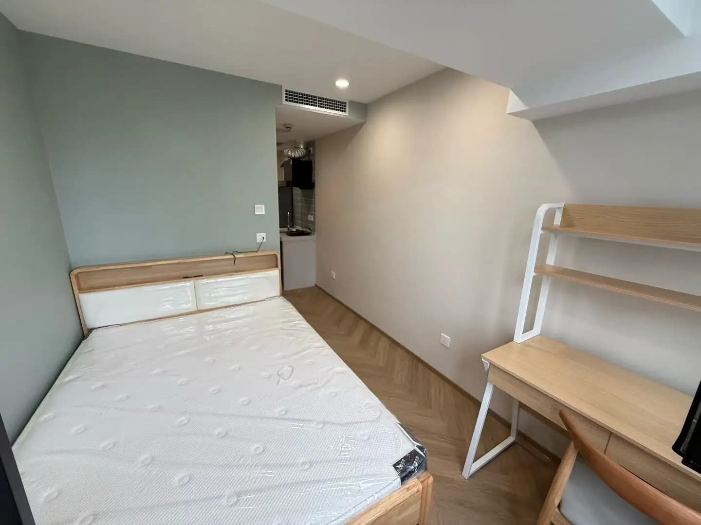 Shilihe Station, 1bd