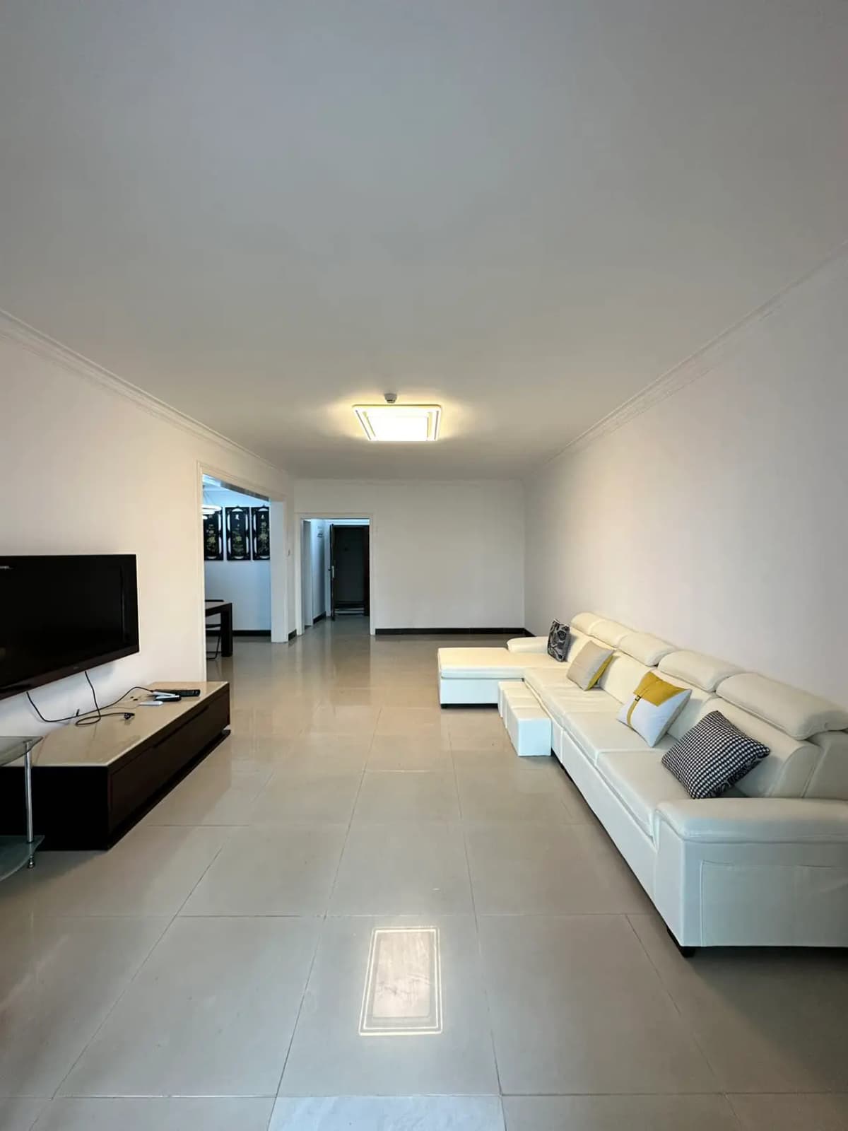 Chaoyang Park, Jingda International Apartment, 3bds