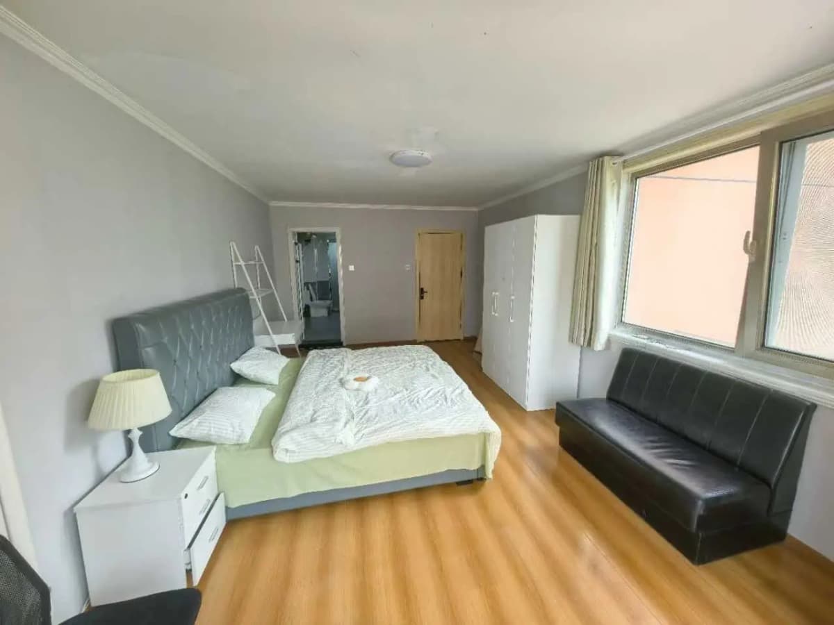 Shuangjing, Jiulong Garden, Share house