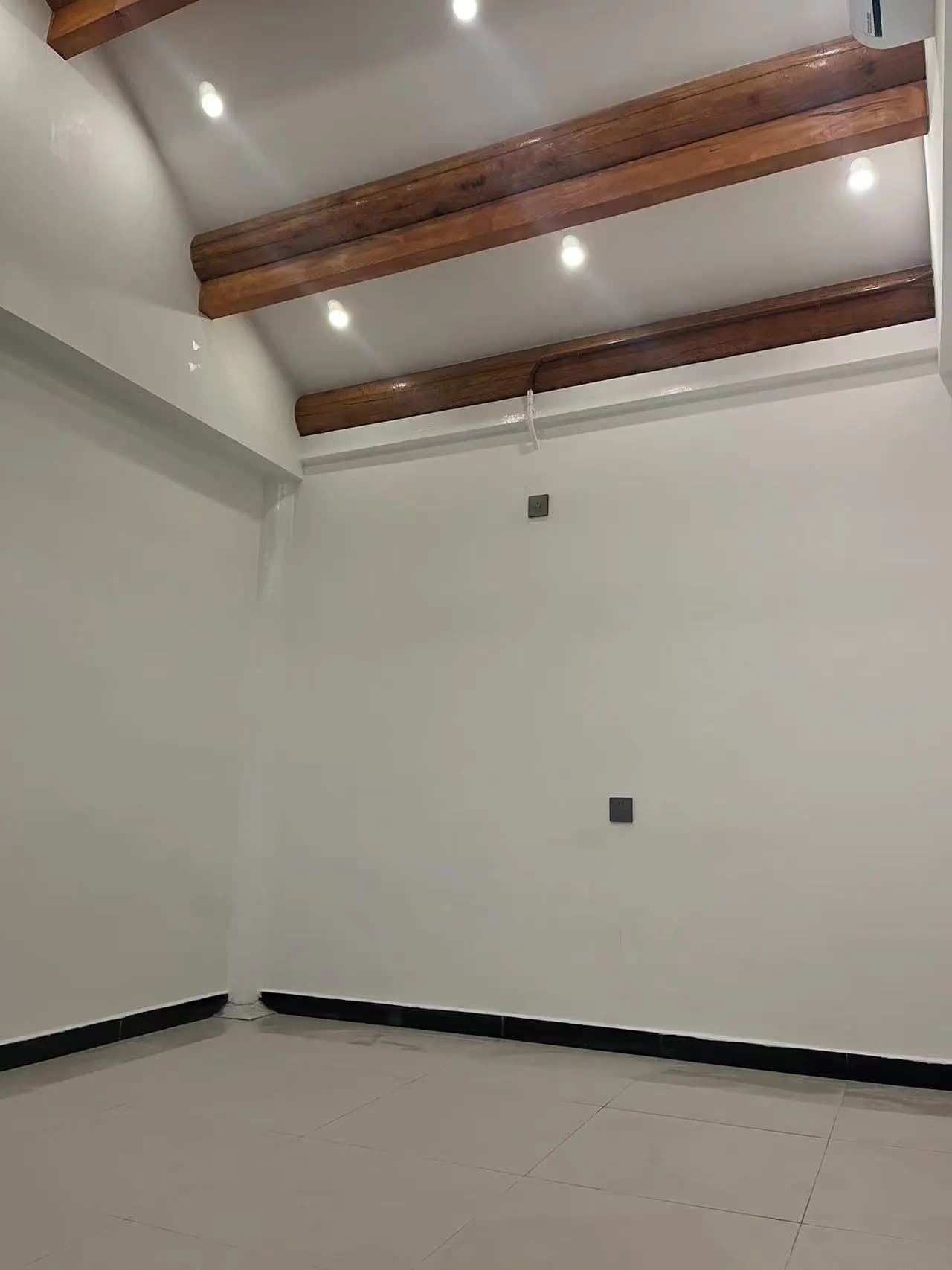 Shichahai, Caochang East Alley, 1bd